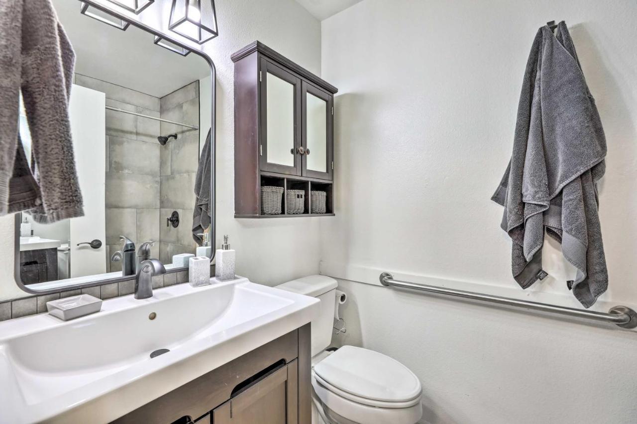 Renovated Chandler Townhome Walk To Downtown المظهر الخارجي الصورة