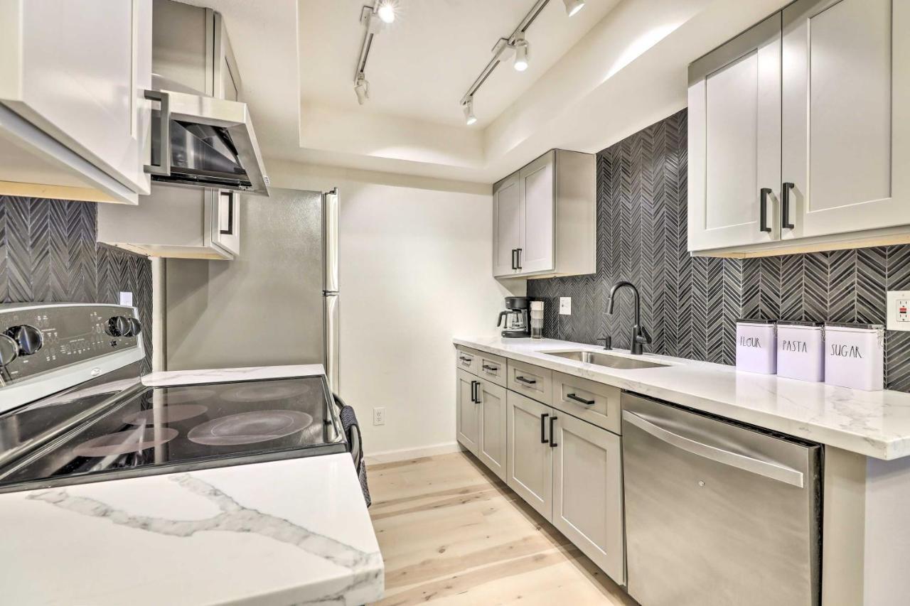 Renovated Chandler Townhome Walk To Downtown المظهر الخارجي الصورة